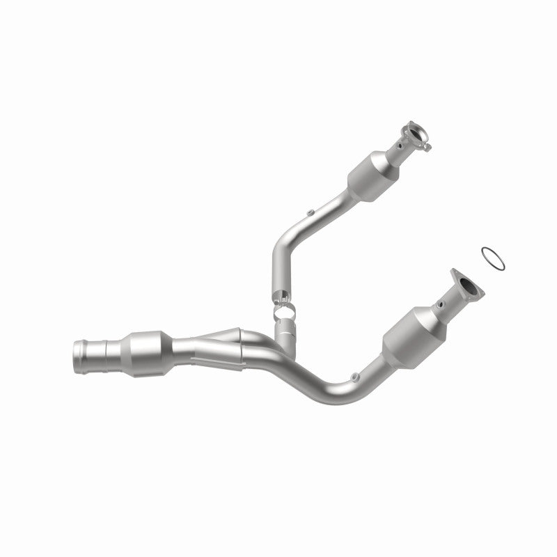 MagnaFlow Converter Direct Fit 2015 GMC Yukon XL V8 6.2L Magnaflow Catalytic Converter Direct Fit AXOPROS