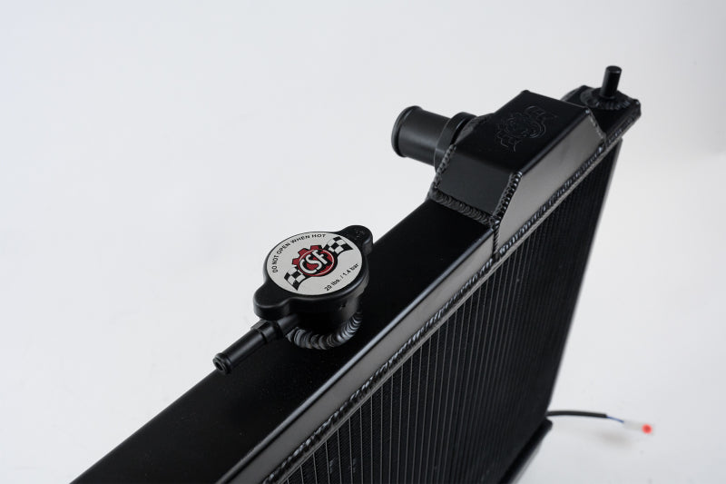 CSF 96-07 Mitsubishi Evo 4/5/6/7/8/9 Full-Slim Radiator w/12in Fan & Shroud/-16AN - Black CSF Radiators  AXOPROS