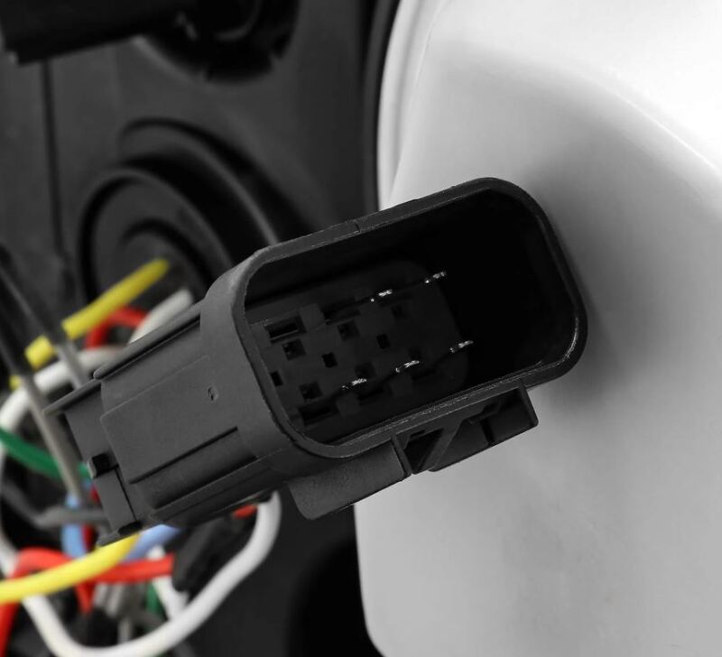 AlphaRex 15-19 Chevy Silverado 2500/3500 LUXX-Series Proj. Headlights Blk w/Actv SeqSig & SBDRL AlphaRex Headlights AXOPROS