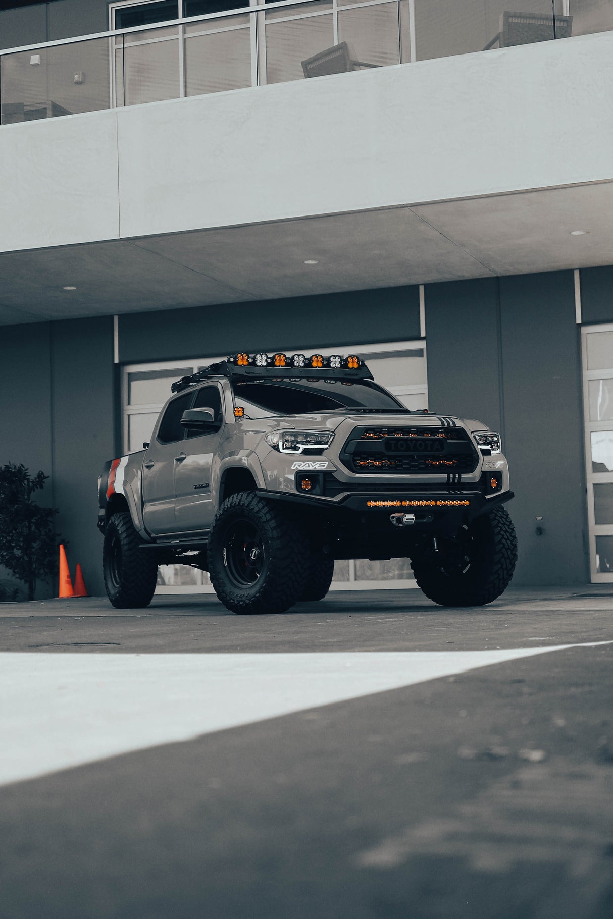 Attica Rogue Series LED Projector Headlight W-Sequential Turn Signal Attica 4x4 Headlight Set  AXOPROS