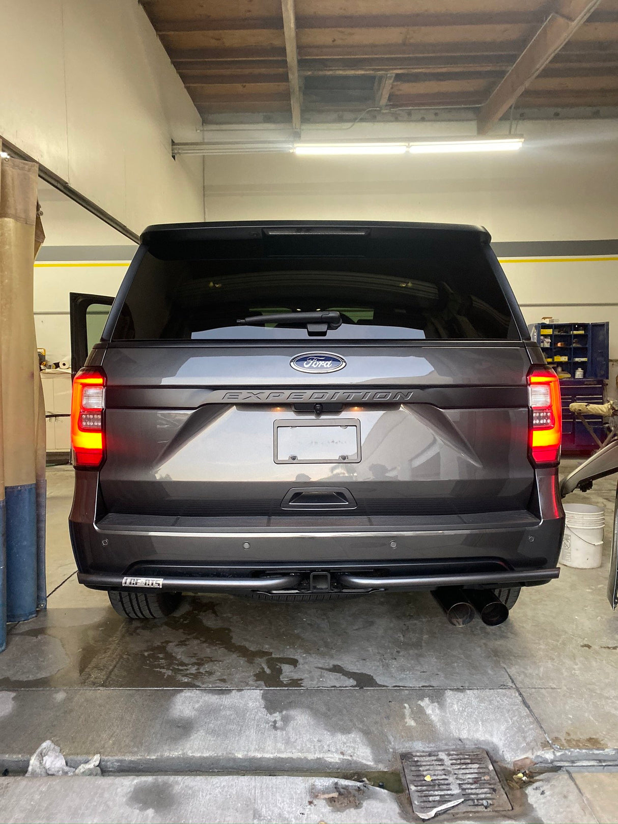 BAJA FORGED FORD EXPEDITION 2018-2024 Tubular Rear Bumper Guards Baja Forged Bumper  AXOPROS