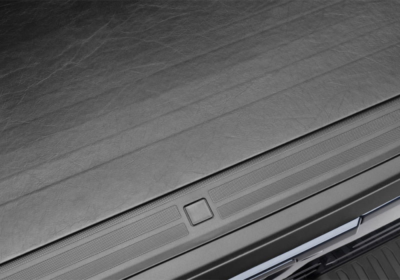 BAK 17-23 2018 Ford Super Duty 8ft Bed Revolver X2 BAK Tonneau Covers - Roll Up AXOPROS