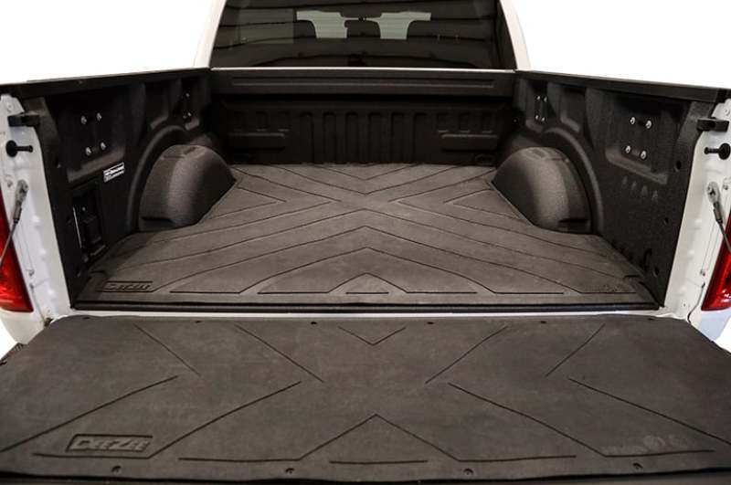 Deezee 17-23 Ford SuperDuty Heavyweight Bed Mat - Custom Fit 8Ft Bed (X Pattern) Dee Zee Bed Liners AXOPROS