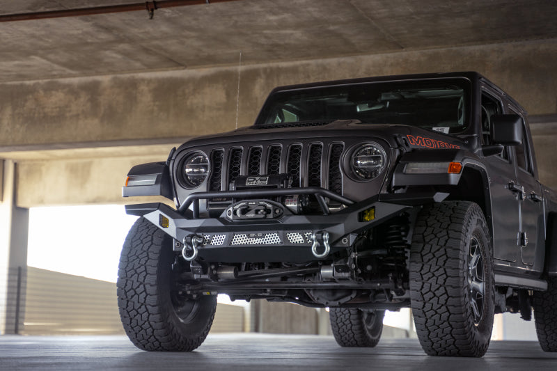 DV8 Offroad 07-18 Jeep Wrangler JK / 18-23 Wrangler JL / 20-23 Gladiator JT MTO Series Front Bumper DV8 Offroad Bumpers - Steel AXOPROS