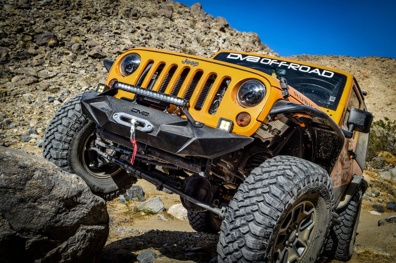 DV8 Offroad 07-18 Jeep Wrangler JK Front Aluminum Inner Fender - Black DV8 Offroad Wheel Well Liners AXOPROS