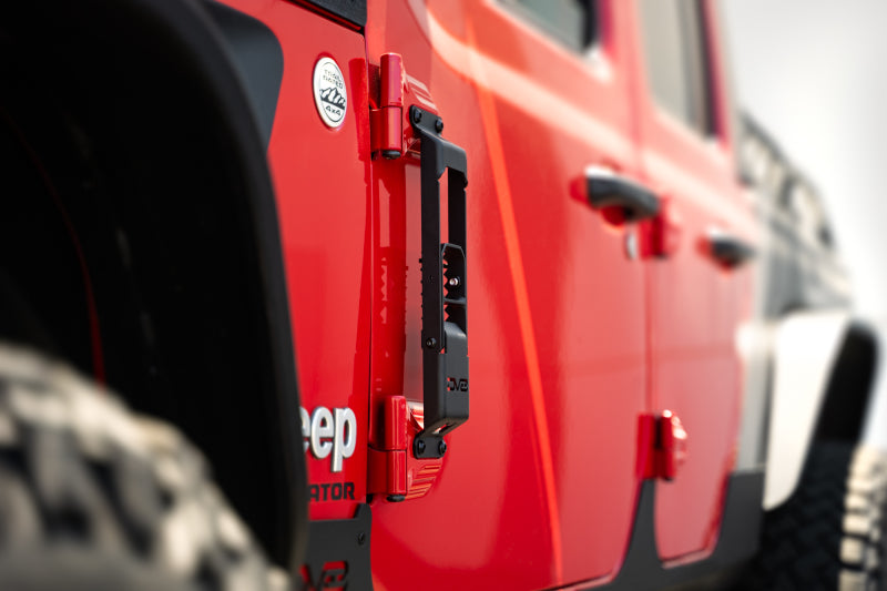 DV8 Offroad 07-23 Jeep Gladiator/Wrangler JT/JK/JL Hinge Mounted Step DV8 Offroad Side Steps AXOPROS