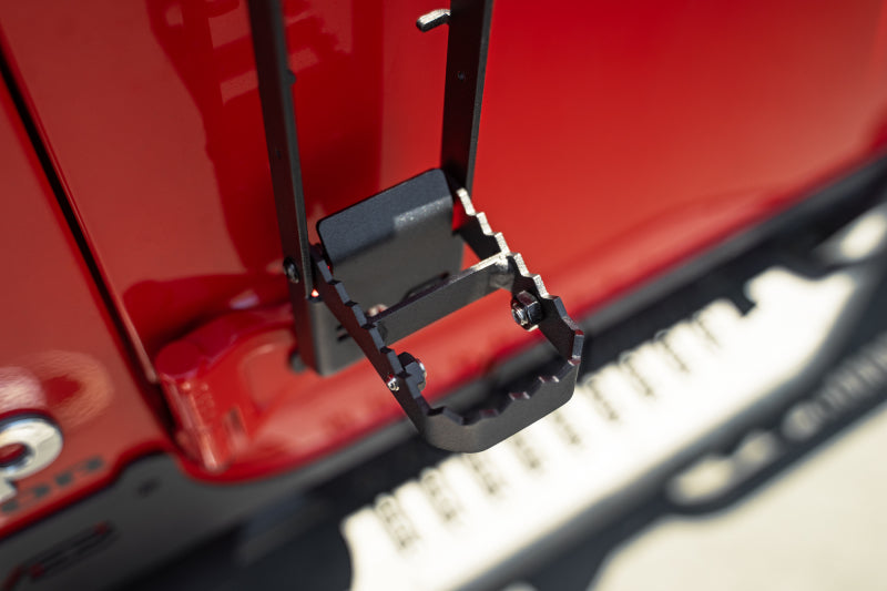 DV8 Offroad 07-23 Jeep Gladiator/Wrangler JT/JK/JL Hinge Mounted Step DV8 Offroad Side Steps AXOPROS