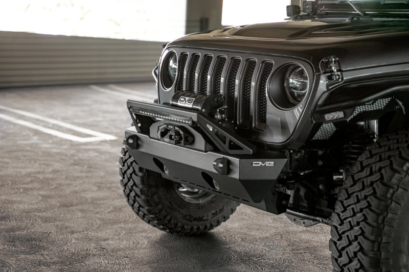 DV8 Offroad 07-23 Jeep Wrangler/Gladiator JT/JK/JL FS-25 Stubby Front Bumper w/Plated Bull Bar DV8 Offroad Bumpers - Steel AXOPROS