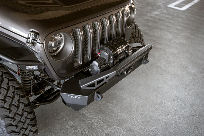 DV8 Offroad 07-23 Jeep Wrangler/Gladiator JT/JK/JL FS-25 Stubby Front Bumper w/Plated Bull Bar DV8 Offroad Bumpers - Steel AXOPROS