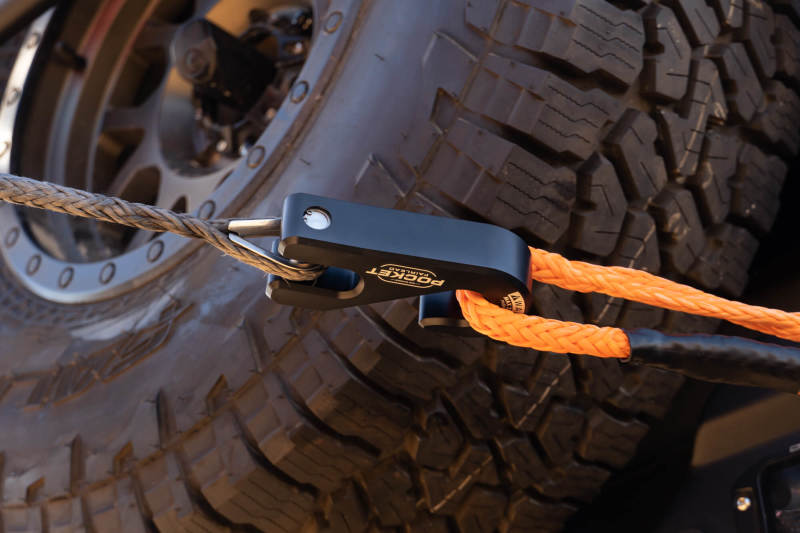 DV8 Offroad Pocket Fairlead For Synthetic Rope Winches DV8 Offroad Winch Kit  AXOPROS