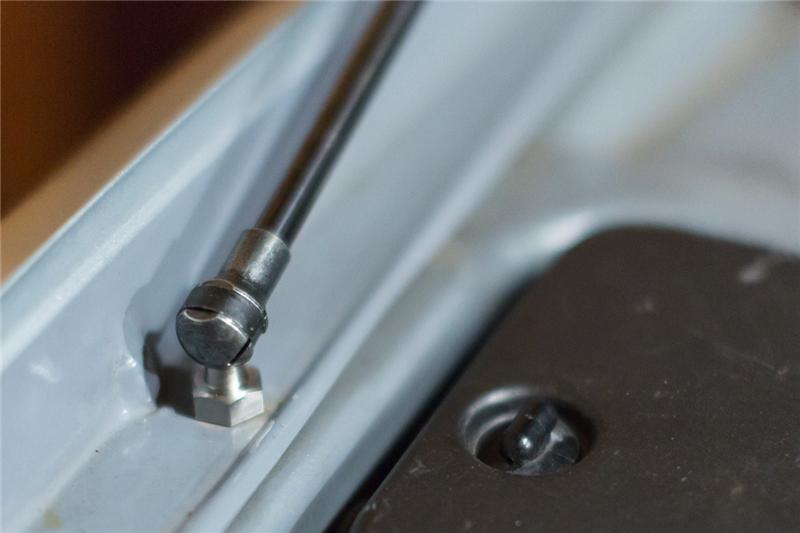 GrimmSpeed 02-07 Subaru Inpreza/WRX/STi Hood Struts GrimmSpeed Hood Struts AXOPROS