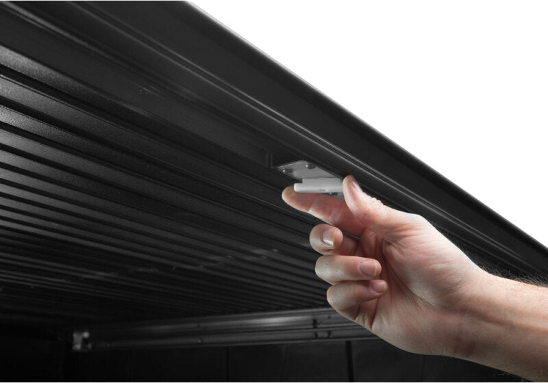 Retrax 2024 Chevy/GMC Silverado/Sierra 2500/3500HD 6.9ft. Retrax EQ Bed (MUST HAVE Onstar) Retrax Retractable Bed Covers AXOPROS