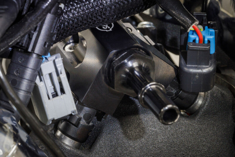 S&S Cycle S&S Cycle 17-24 M8 Touring Models Billet Fuel Rail Kit Fuel Rails aftermarket performance part