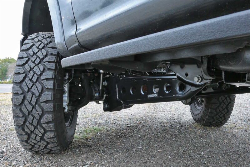 Fabtech 05-20 Ford F250/350 & 08-20 Ford F450/550 4WD 4/6/8in Lift Radius Arm System Fabtech Lift Kits AXOPROS