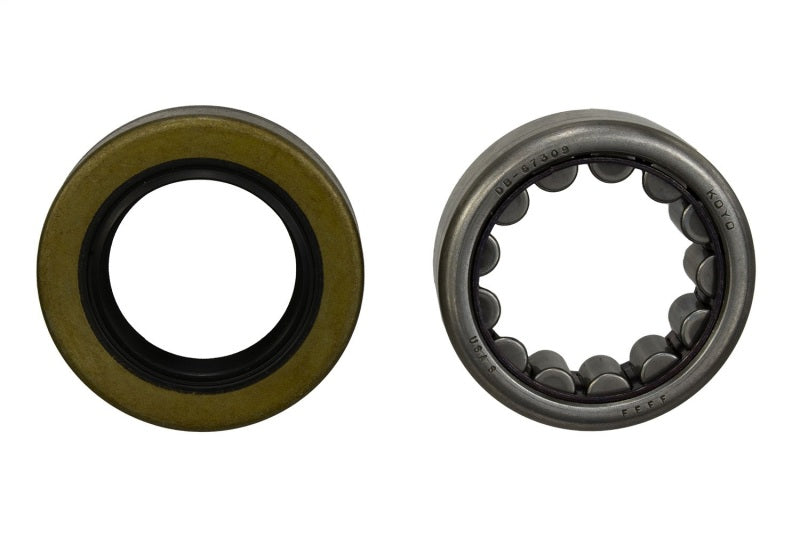 Ford Racing 8.8 Inch Outer Axle Bearing and Seal Kit Ford Racing Axle Seals AXOPROS