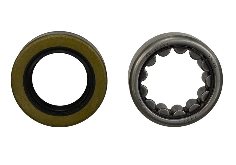 Ford Racing 8.8 Inch Outer Axle Bearing and Seal Kit Ford Racing Axle Seals AXOPROS