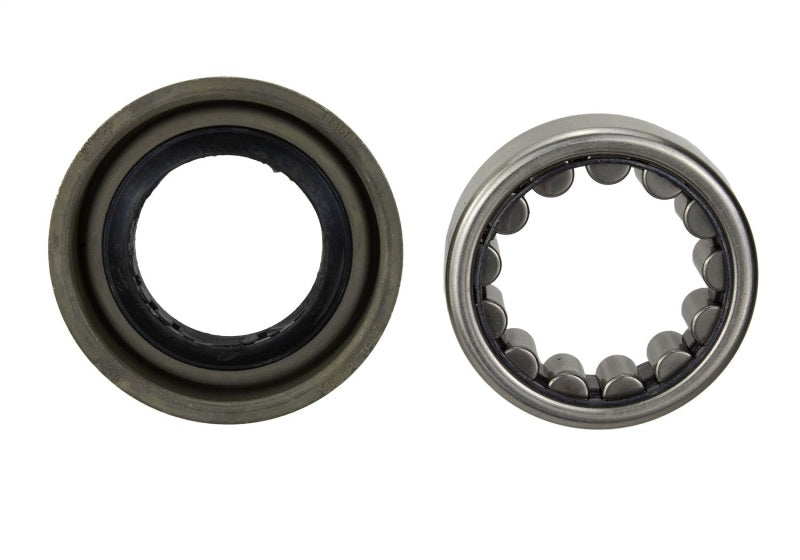 Ford Racing 8.8in Axle Bearing and Seal Kit Ford Racing Axle Seals  AXOPROS