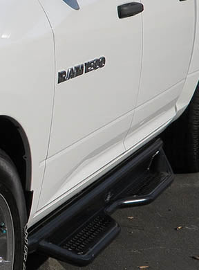 HD Sidebar Steelcraft Step Nerf Bar AXOPROS