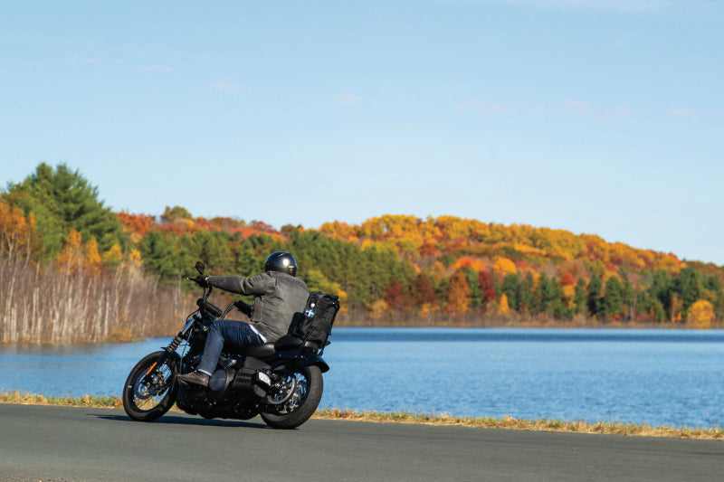 Kuryakyn Momentum Runaway Backpack Kuryakyn Bags - Saddlebags AXOPROS