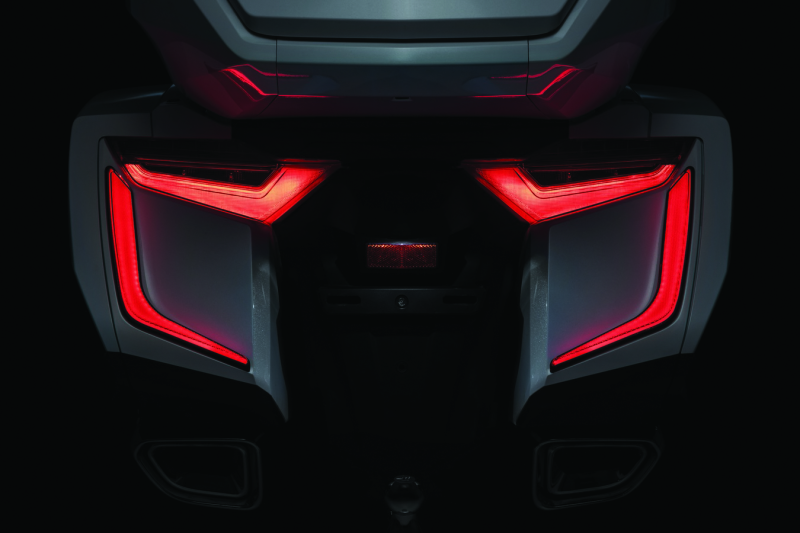 Kuryakyn Omni L.E.D. Rear Bag Accents 18-20 GL1800 Kuryakyn Light Bars & Cubes AXOPROS