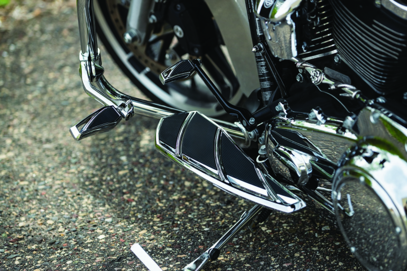 Kuryakyn Phantom Floorboards Chrome Kuryakyn Footpegs AXOPROS