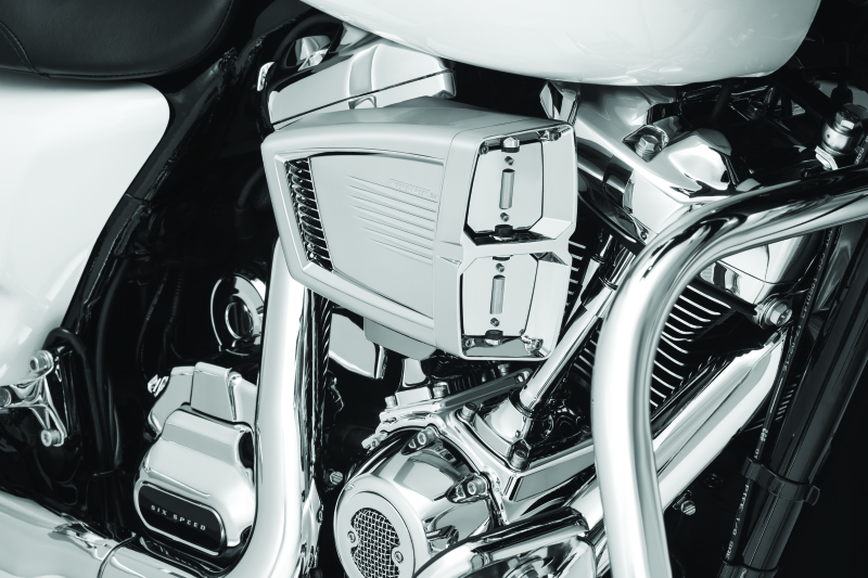 Kuryakyn Precision Tappet Block Accent 17-Up Milwaukee-8 CHROME Kuryakyn Engine Covers AXOPROS