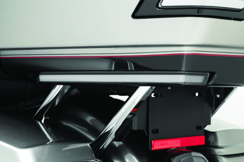 Kuryakyn Tracer Tour Pak Side Lights Smoke Lens Kuryakyn Tail Lights  AXOPROS