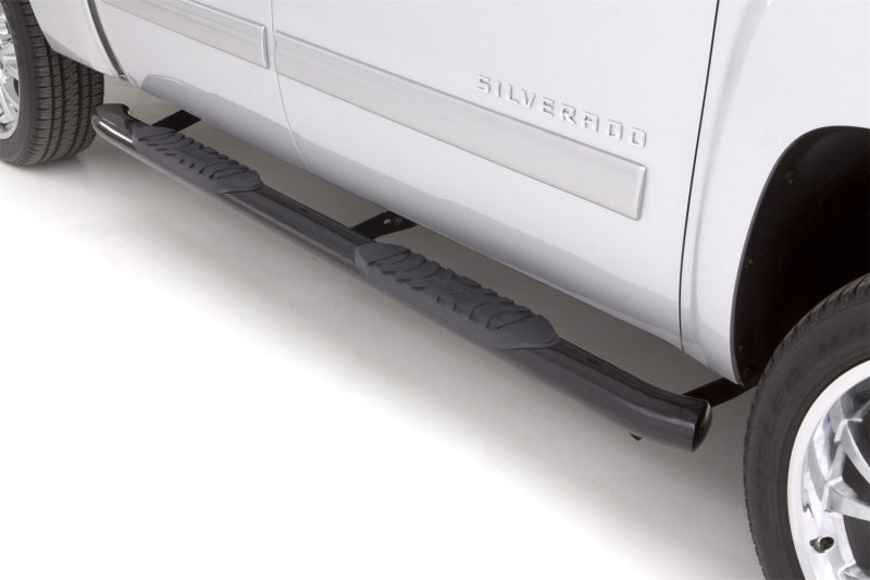 Lund 01-13 Chevy Silverado 1500 Crew Cab 5in. Oval Curved Steel Nerf Bars - Black LUND Nerf Bars AXOPROS