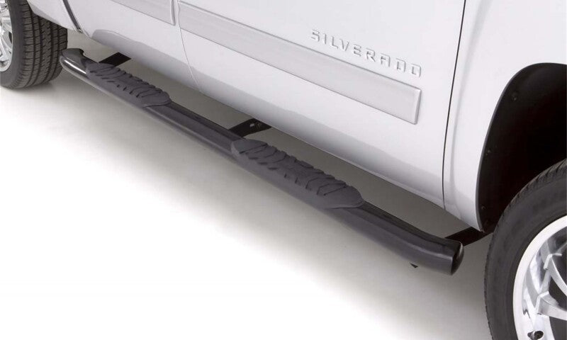Lund 07-17 Chevy Silverado 1500 Ext. Cab 5in. Oval Curved Steel Nerf Bars - Black LUND Nerf Bars AXOPROS