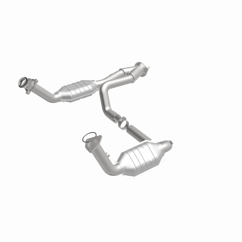 MagnaFlow Conv DF 02-06 Cadillac Escalade / 02-06 Chevy Avalanche 5.3L Dual Conv Y-Pipe Assembly 2WD Magnaflow Catalytic Converter Direct Fit  AXOPROS