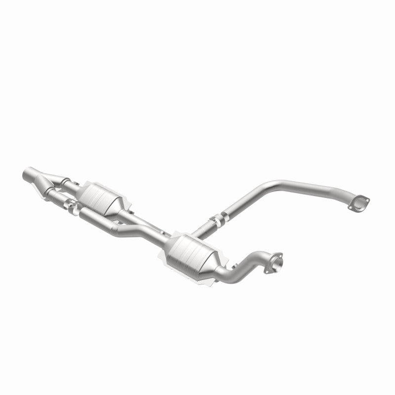 Magnaflow Conv DF 04-07 Dodge Ram 5.7L Magnaflow Catalytic Converter Direct Fit  AXOPROS