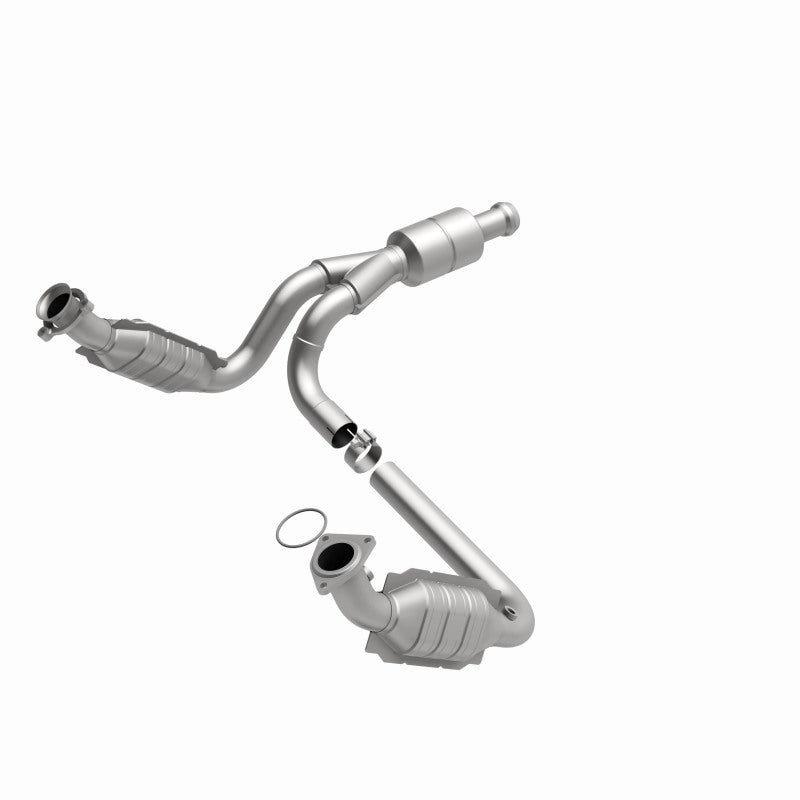 MagnaFlow Conv DF 09-13 Chevy Avalanche 5.3L Magnaflow Catalytic Converter Direct Fit  AXOPROS