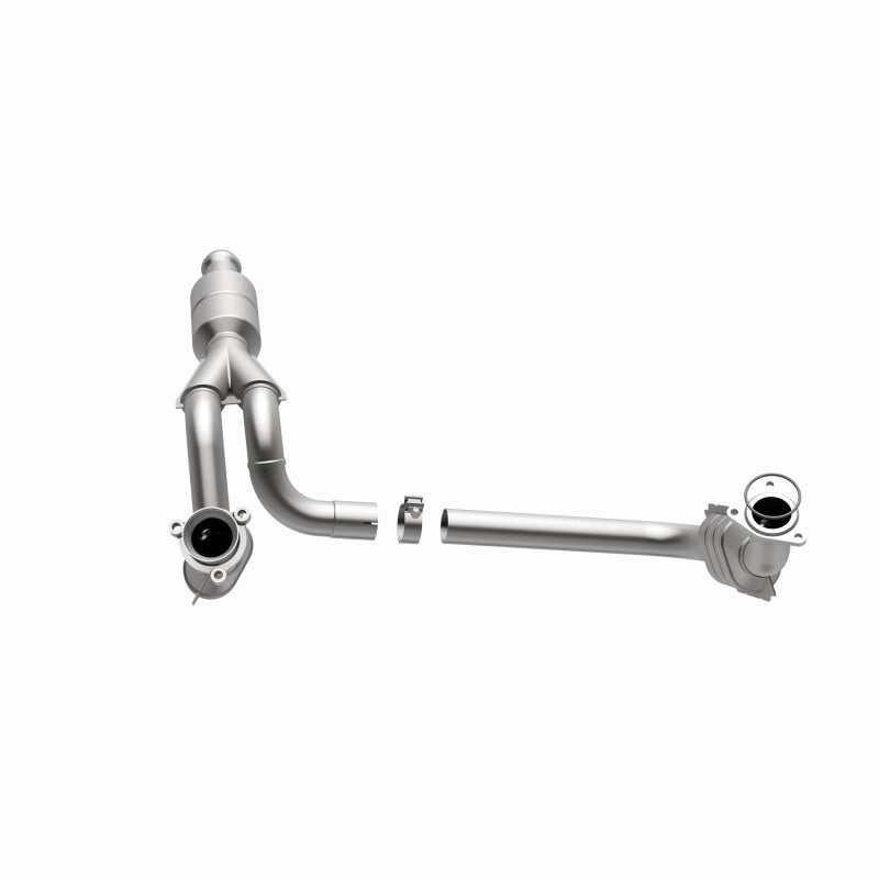 MagnaFlow Conv DF 09-13 Chevy Avalanche 5.3L Magnaflow Catalytic Converter Direct Fit  AXOPROS