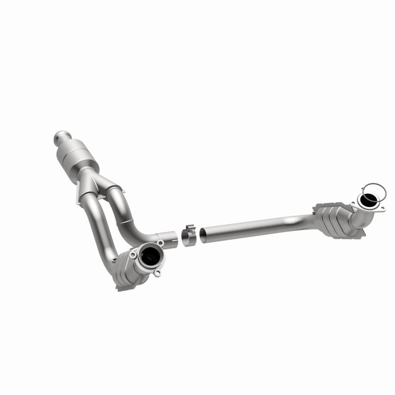 MagnaFlow Conv DF 09-13 Chevy Avalanche 5.3L Magnaflow Catalytic Converter Direct Fit  AXOPROS