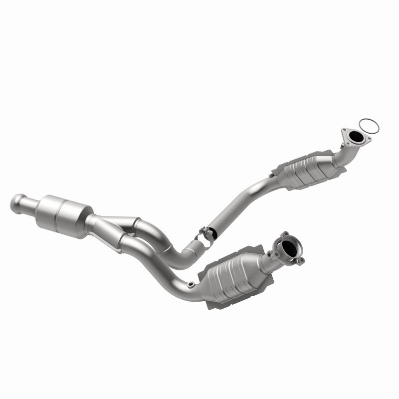 MagnaFlow Conv DF 09-13 Chevy Avalanche 5.3L Magnaflow Catalytic Converter Direct Fit  AXOPROS