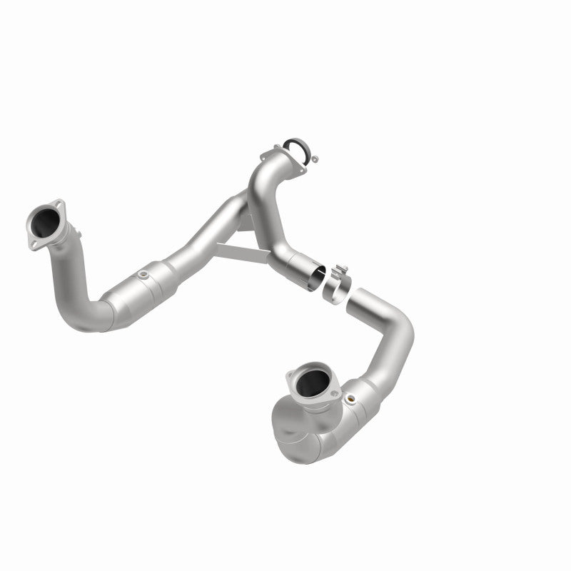 MagnaFlow Conv Direct Fit 11-14 Ford F-250 Super Duty / 350 Super Duty V8 6.2L Magnaflow Catalytic Converter Direct Fit  AXOPROS