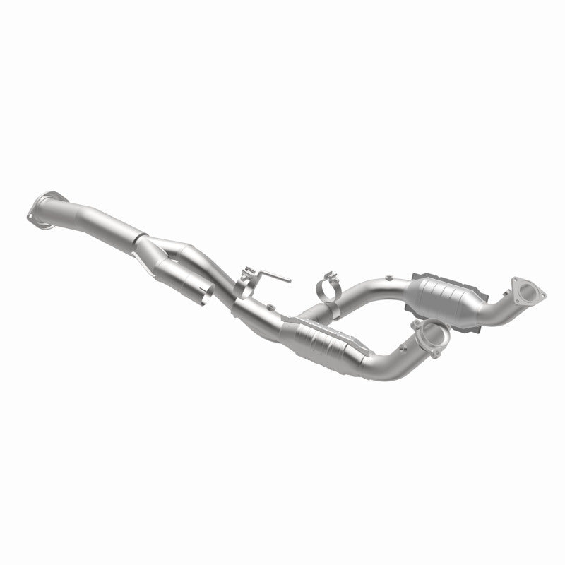 MagnaFlow Conv Direct Fit 11-16 Chevrolet Silverado 2500HD/3500HD / GMC Sierra 2500HD/3500HD Magnaflow Catalytic Converter Direct Fit  AXOPROS