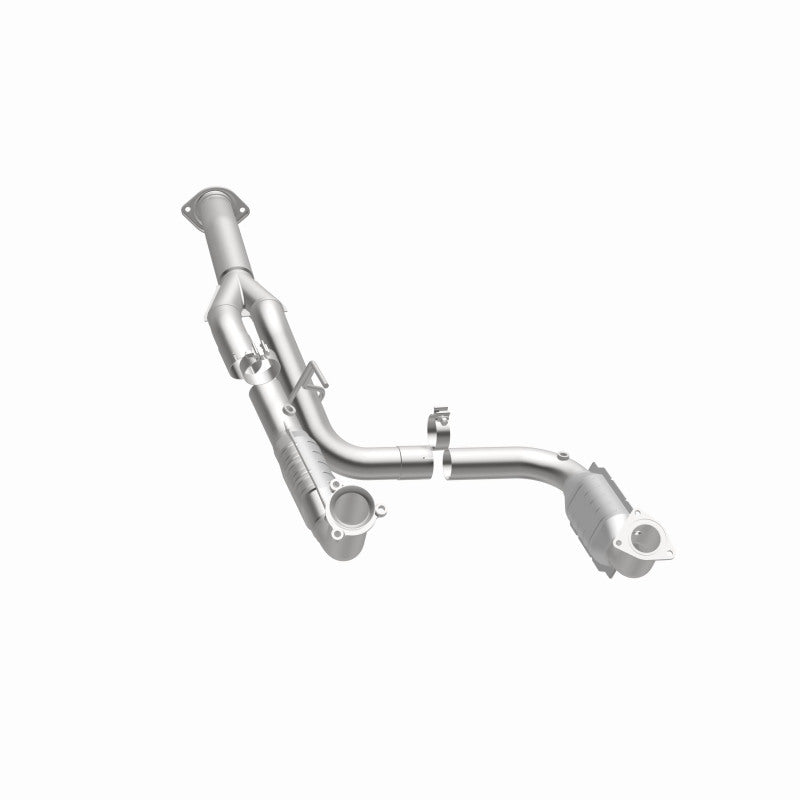 MagnaFlow Conv Direct Fit 11-16 Chevrolet Silverado 2500HD/3500HD / GMC Sierra 2500HD/3500HD Magnaflow Catalytic Converter Direct Fit  AXOPROS