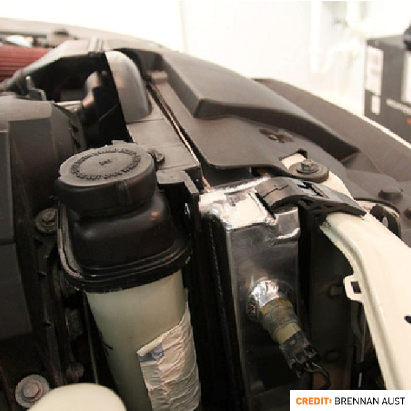 Mishimoto 92-99 BMW E36 Manual Aluminum Radiator Mishimoto Radiators  AXOPROS