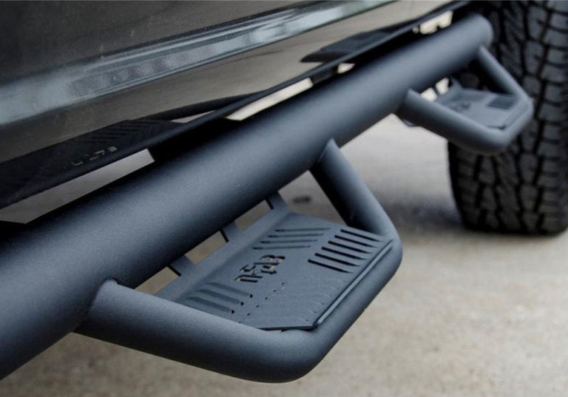 N-Fab Podium LG 07-17 Jeep Wrangler JK 4 Door All - Tex. Black - 3in N-Fab Side Steps AXOPROS