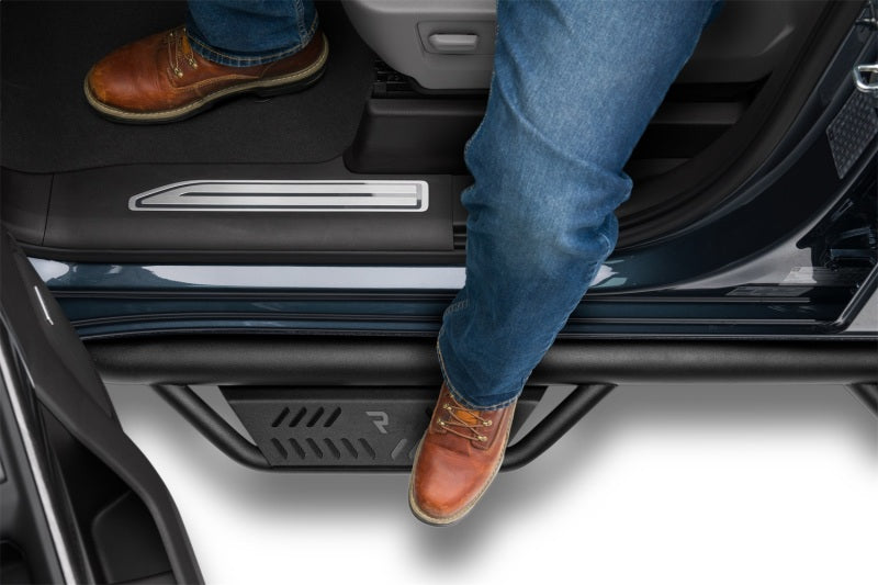 N-Fab Podium LG 2019 Chevy/GMC 1500 Crew Cab - Cab Length - Tex. Black - 3in N-Fab Side Steps AXOPROS