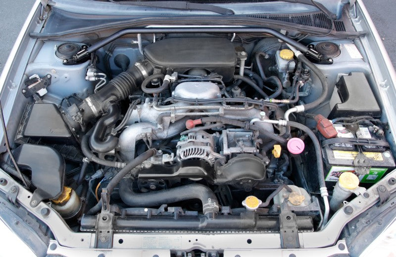 Perrin 02-07 Subaru Impreza (WRX/STi/RS/2.5i) / 04-08 Forester Front Strut Brace - Black Perrin Performance Strut Bars AXOPROS