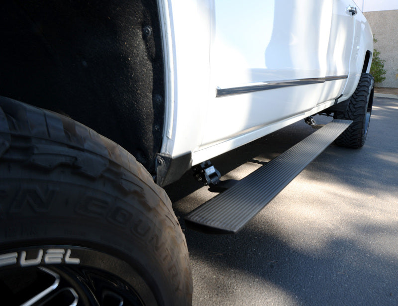 RealTruck 15-19 Chevy Silverado 25/3500HD CC Dsl 4dr VoltStep Electric Running Board Kit - Tex. Blk Go Rhino Running Boards  AXOPROS