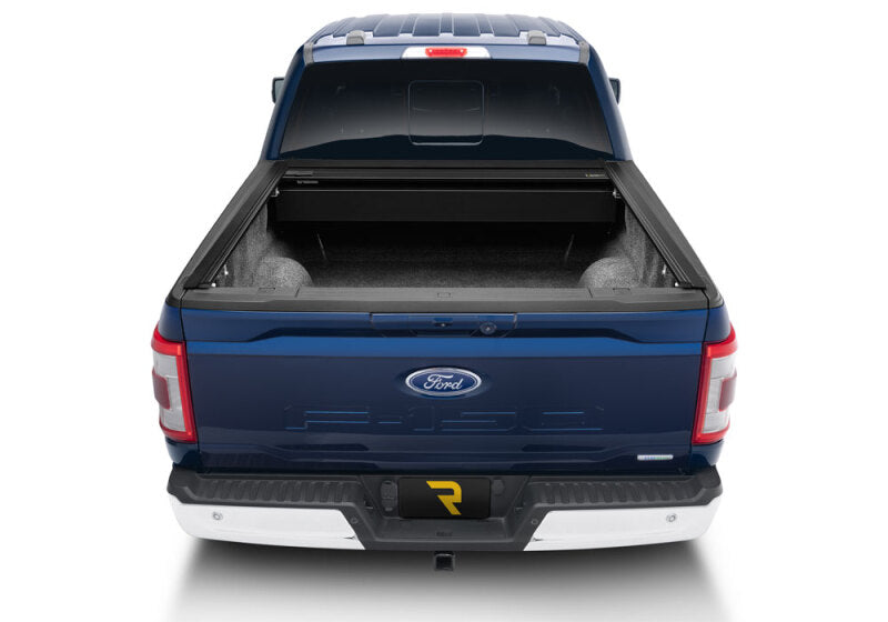 Retrax 21-22 Ford F-150 Super Crew/Super Cab (Incl. 2022 Lightning) 5.5ft Bed RetraxONE MX Retrax Retractable Bed Covers AXOPROS