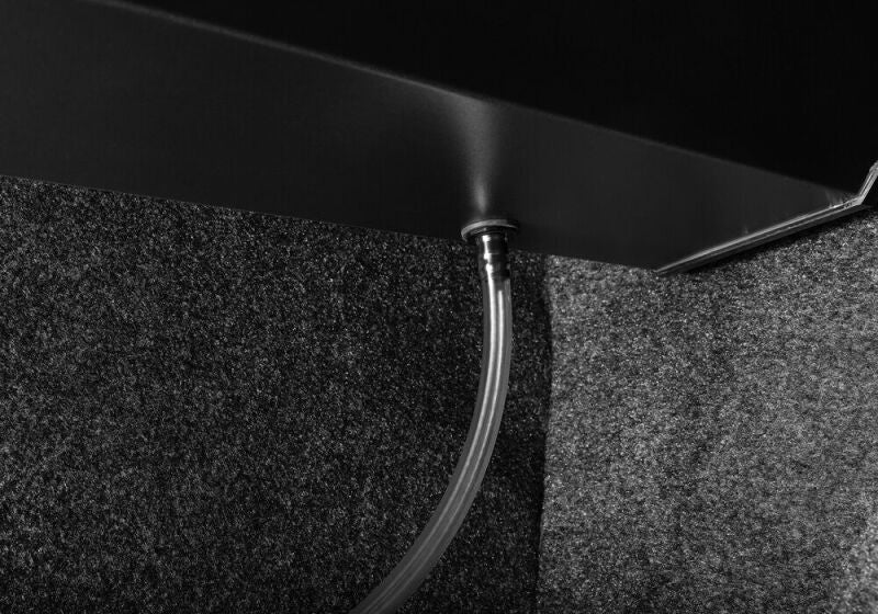 Retrax 21-22 Ford F-150 Super Crew/Super Cab (Incl. 2022 Lightning) 5.5ft Bed RetraxPRO MX Retrax Retractable Bed Covers AXOPROS