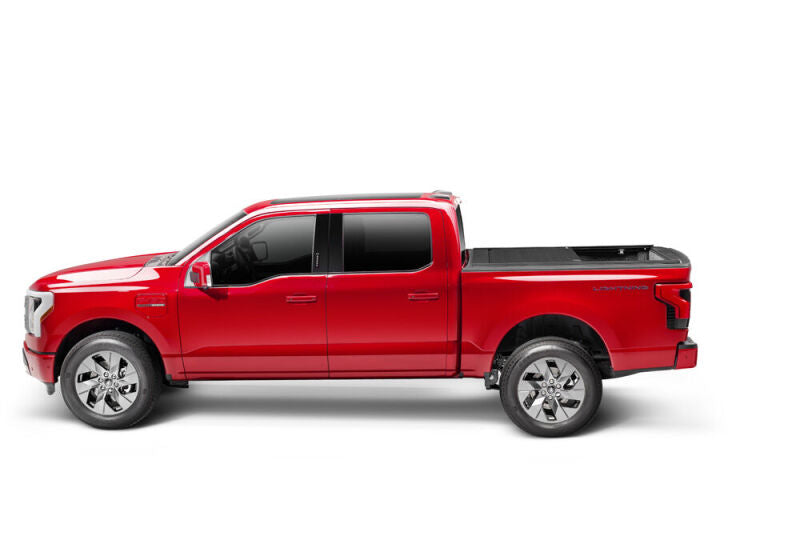 Retrax 21-22 Ford F-150 Super Crew/Super Cab (Incl. 2022 Lightning) 5.5ft Bed RetraxPRO MX Retrax Retractable Bed Covers AXOPROS