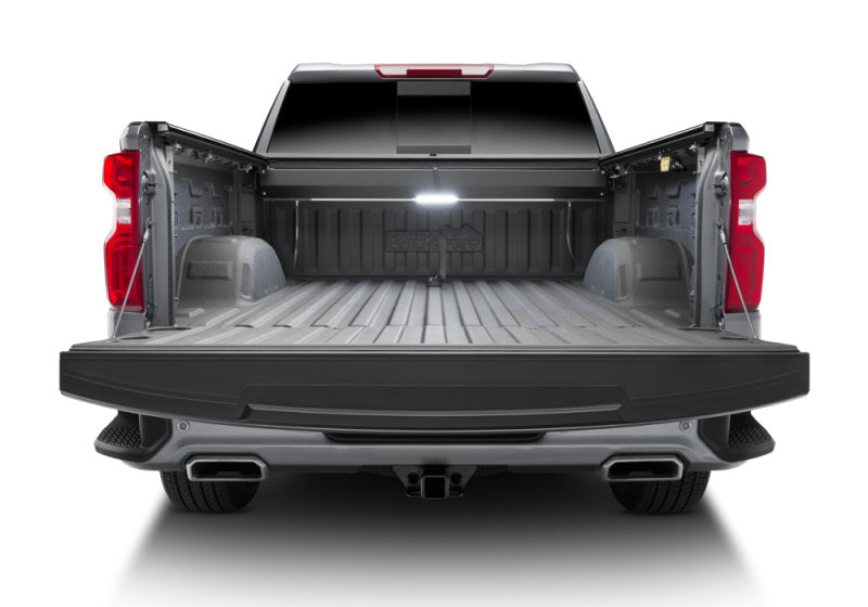 Roll-N-Lock 2019 Chevy Silverado 1500 68-3/8in E-Series Retractable Tonneau Cover Roll-N-Lock Tonneau Covers - Retractable AXOPROS