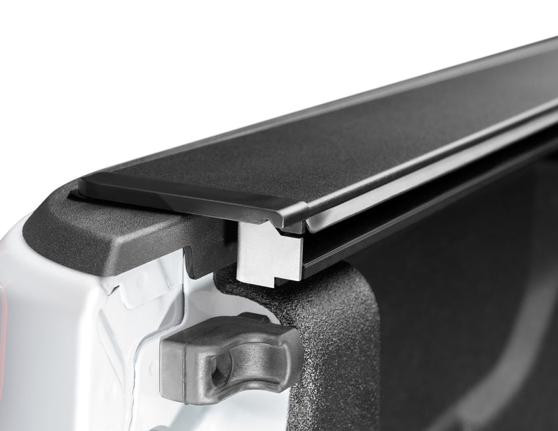 Roll-N-Lock 2020 Jeep Gladiator 5ft bed M-Series Retractable Tonneau Cover Roll-N-Lock Tonneau Covers - Retractable AXOPROS