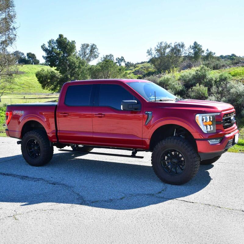 Westin 15-23 Ford F-150 SuperCrew / 17-23 F-250/350 CrewCab Pro-e Running Boards - Tex. Blk Westin Running Boards  AXOPROS