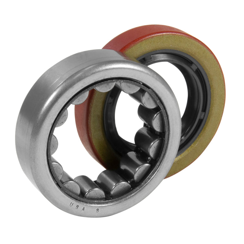 Yukon Gear R1563TAV Axle Bearing and Seal Kit / Torringtonbrand / 2.250in OD / 1.400in ID Yukon Gear & Axle Bearings AXOPROS